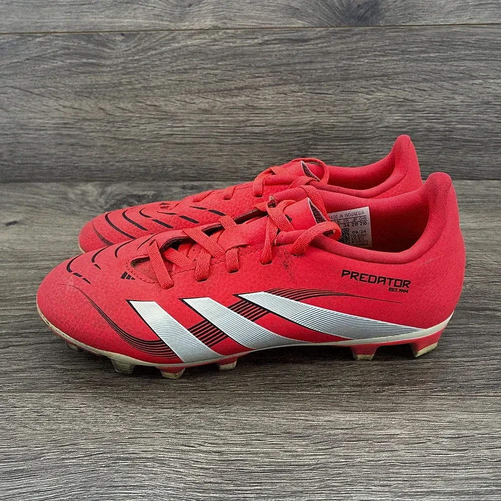 Adidas Predator Soccer Cleats Kids 2.5 Red ID3813 Firm Ground Studded Athletic