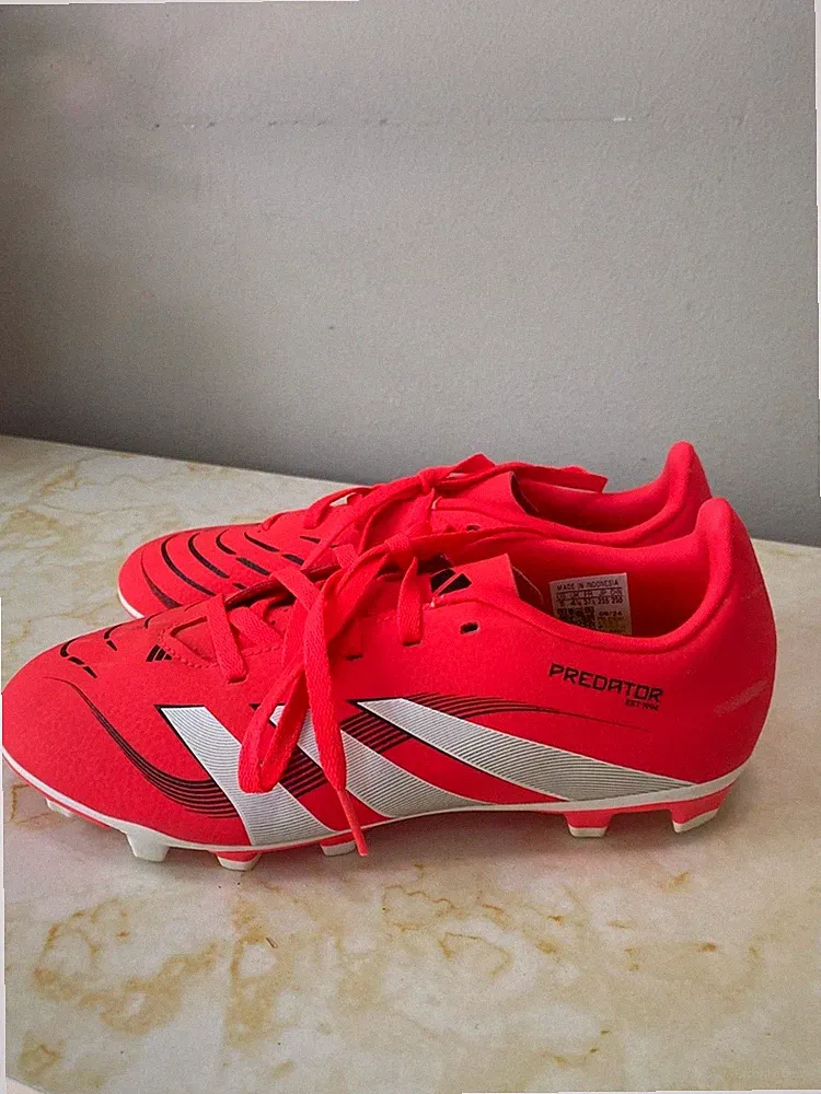 Adidas Predator Soccer Cleats Kids 5 Red ID3813 Firm Ground Studded Athletic