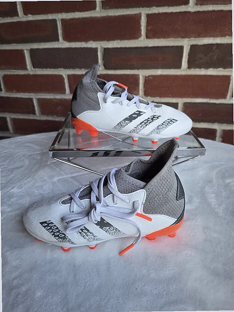 11.5 soccer cleats kids