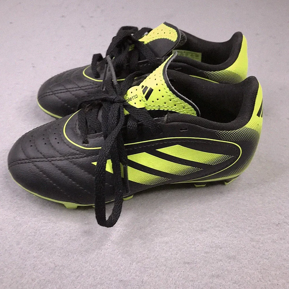 Adidas Predator Soccer Cleats Shoes Youth Size 10K Black Yellow Kids Lace Up