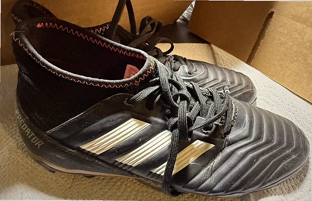 Adidas Predator Soccer/Football Shoes Cleats Copper Black Youth Kids Boys Size 2
