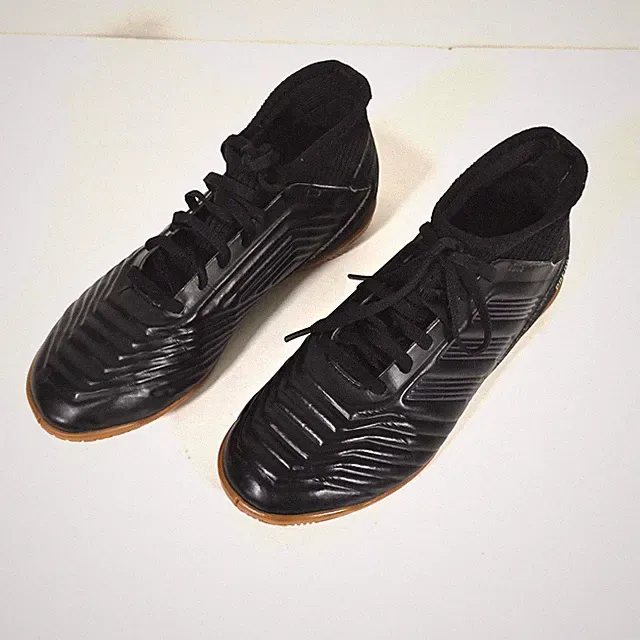 Adidas Predator Soccer Shoes 19.4 Sala Kids Size 3 Black Gum Sole Indoor G25805