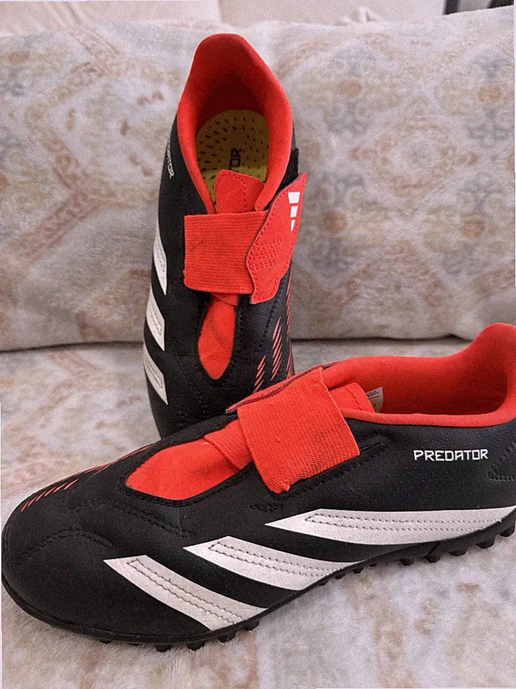 adidas Predator Soccer Turf Cleats Hook & Loop Black/Red Youth US 3.5
