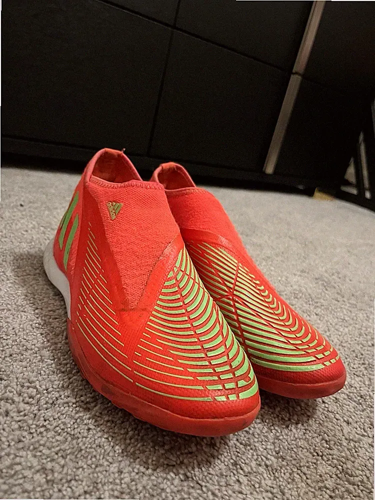 Adidas Predator Turf Soccer Shoes Size 8 Orange and Green Men's Soccer Cleats