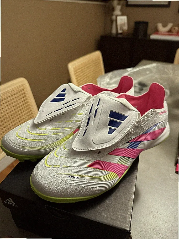 Adidas Predator Turf Soccer Shoes with Tongue 10.5