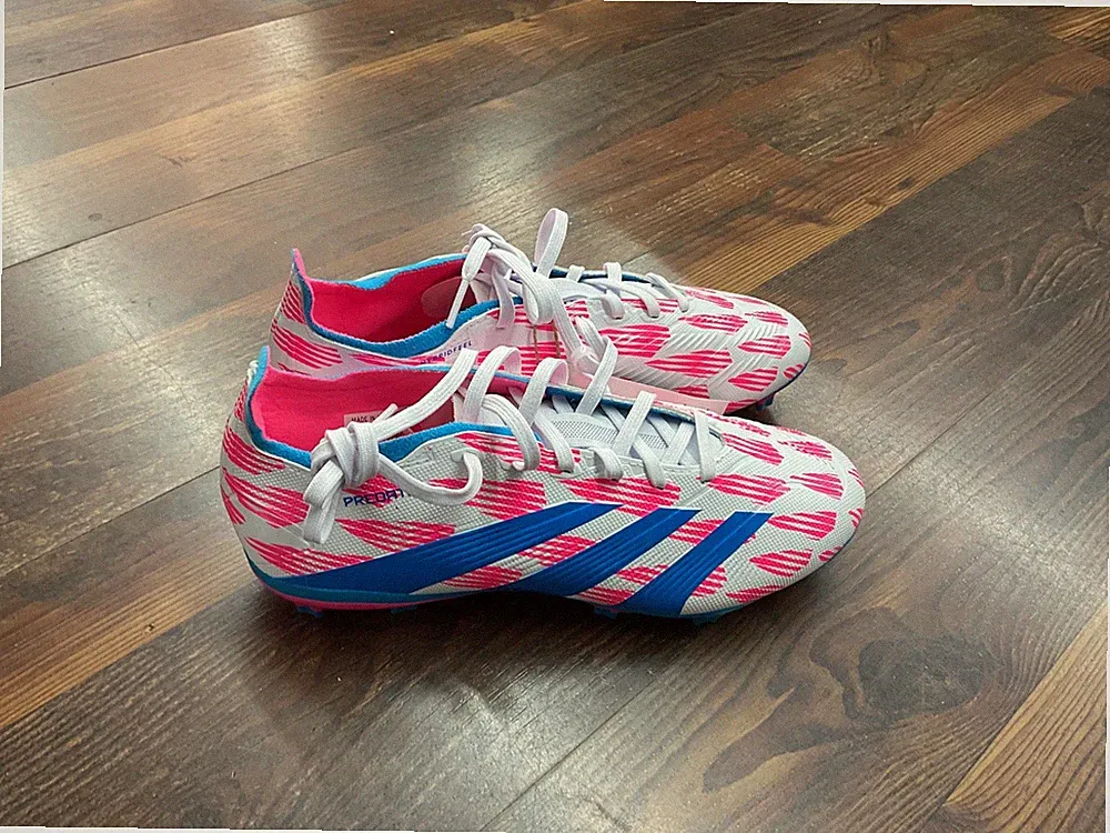 Adidas Predator Youth 5.5 Soccer Cleats White Pink Blue Firm Ground