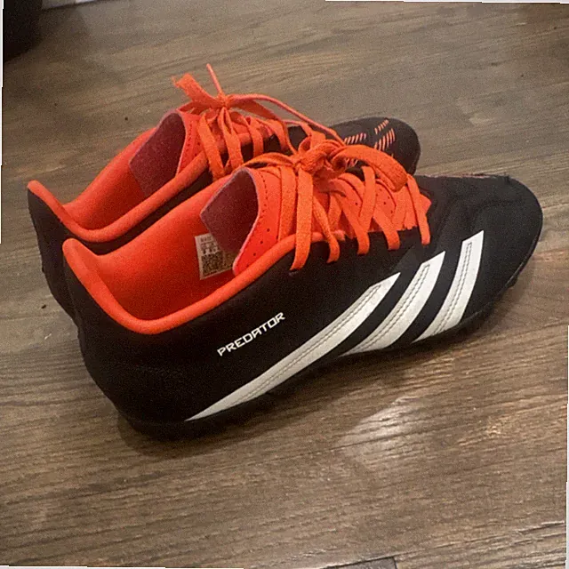 Adidas Predator Youth Black Soccer Indoor Cleats Turf Shoes for Soccer (New)