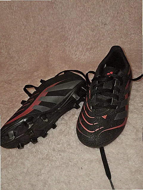 Adidas Predator Youth Soccer Cleats Black Red Size 11 Lace Up Firm Ground FG