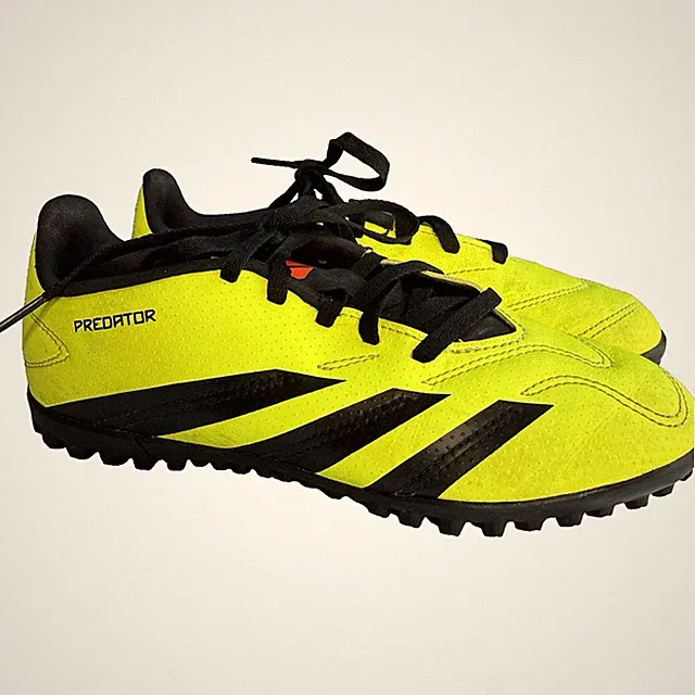 Adidas Predator Youth Turf Soccer Cleats Size 3.5 Neon Yellow Black Shoes