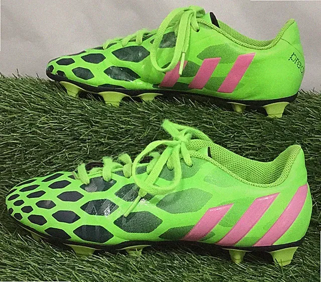 Adidas predito Soccer Cleats size 7.5 US neon green pink black 7 1/2 Sport Shoes