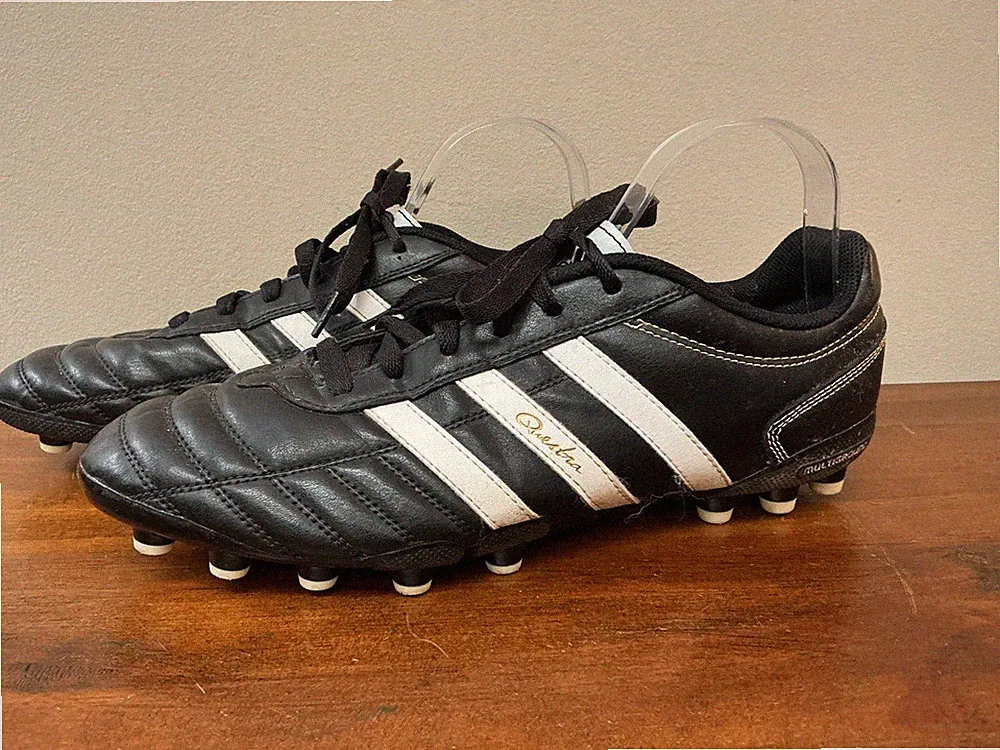 Adidas Questra Multiground Soccer Cleats Men's Boys Size US 10.5 Black White