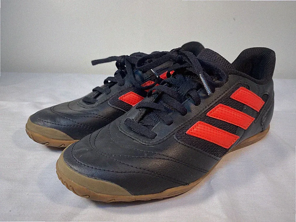 Adidas SALA 2 Indoor Soccer Shoes Men's Black Red - US 6.5