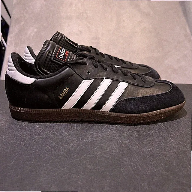 Adidas Samba Classic Shoes Mens 11.5 Black Suede Indoor Soccer Sneakers Gum Sole