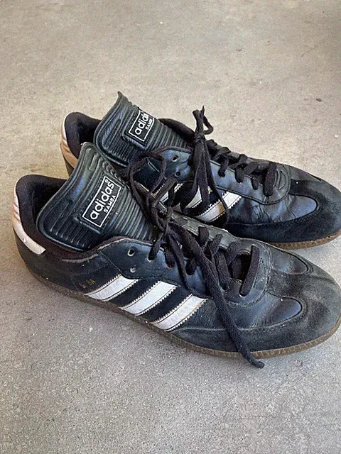 Adidas Sambas Men’s 9 White Black 3-stripe Indoor Soccer Shoes Vintage
