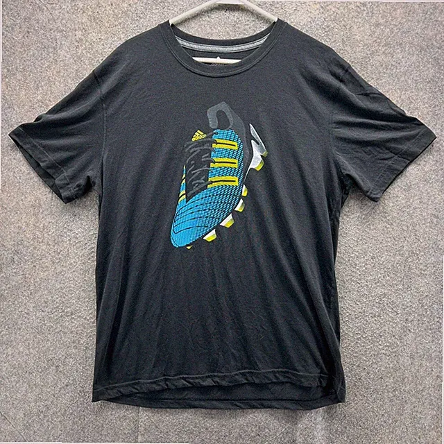 Adidas Shirt Mens XL Black Climalite Soccer Cleat Graphic Tee Jersey Y2K