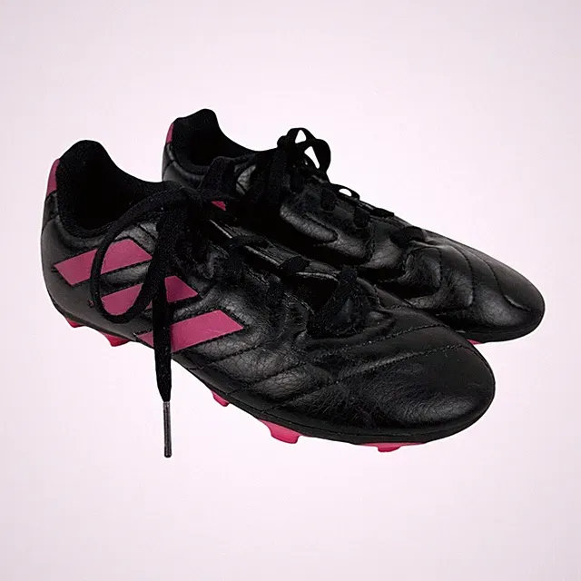 Adidas Size 1 Little Girl Youth Black & Pink Lace Up Athletic Soccer Cleats