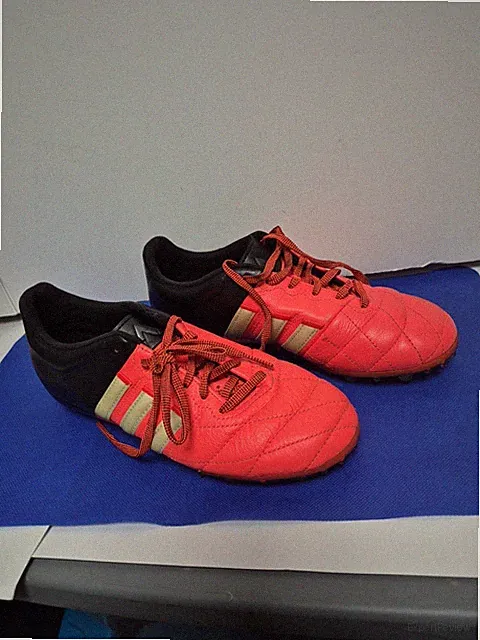 Adidas Size 4 Male Kids US FLUORESCENT PINK Spikes Soccer Cleats 15.1