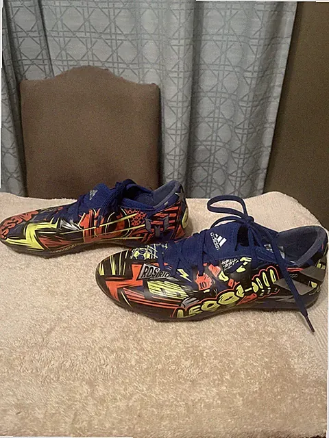 Adidas Size 5.5 Youth EH0598 NEMEZIZ MESSI BARCELONA 19.4 FxG J Soccer Cleats