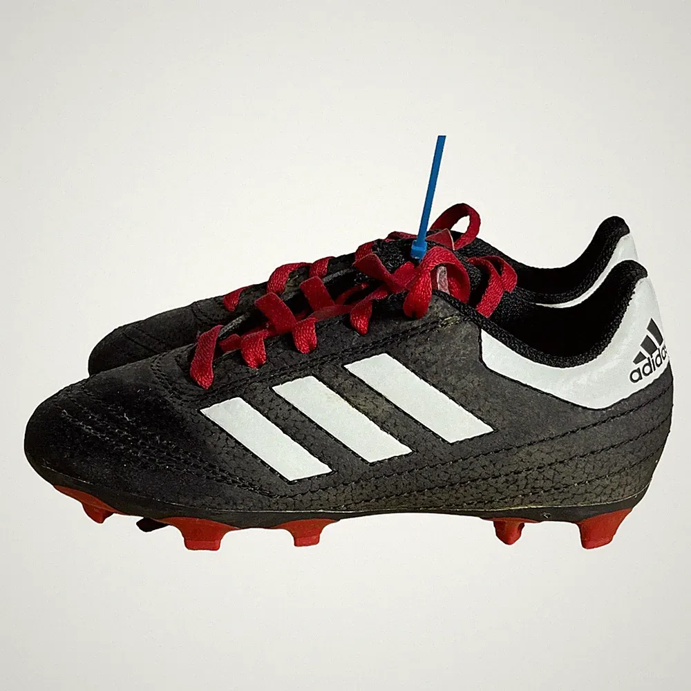Adidas Soccer Cleats Kids Size 11K Style SGC 753002 Leather Stripped Lace Up Low