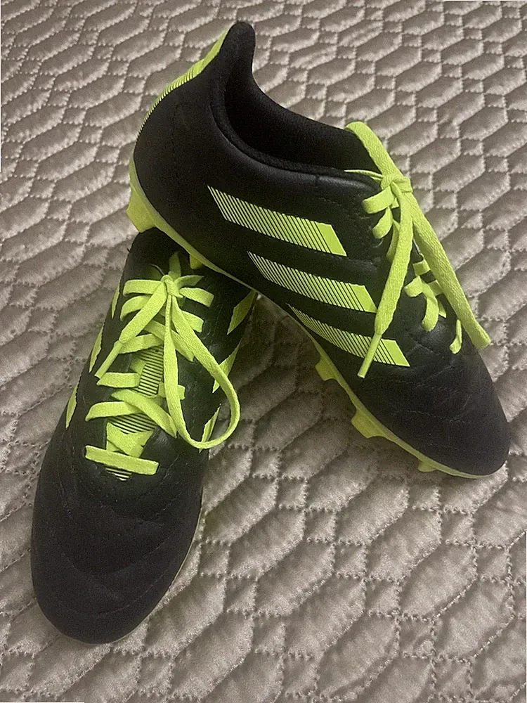 Adidas Soccer Cleats Kids Youth 3.5 Firm Ground FG Black Neon Yellow ID6118