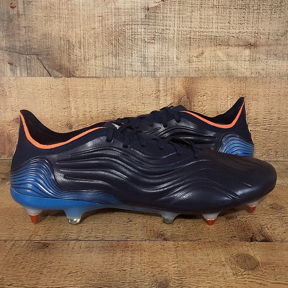 mens soccer cleats size 13.5