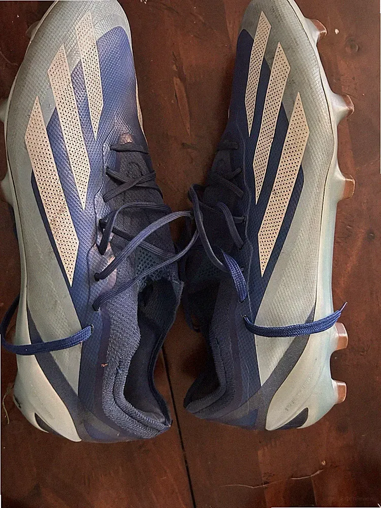 Adidas Soccer Cleats Size 9.5