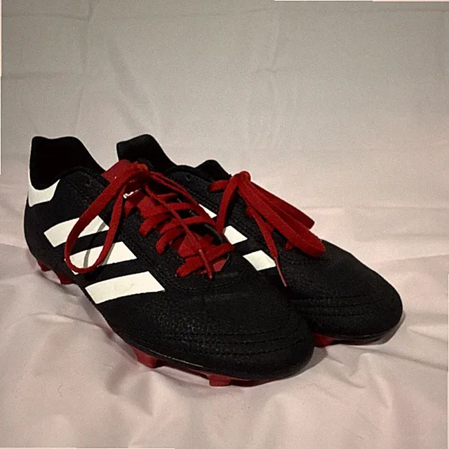 adidas Soccer Cleats Youth size 7.5 Footwear with Red Laces for Soccer