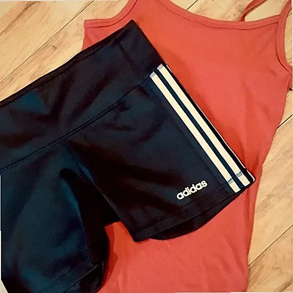 Adidas sports running short and rust orange tank top set outfit large climalite