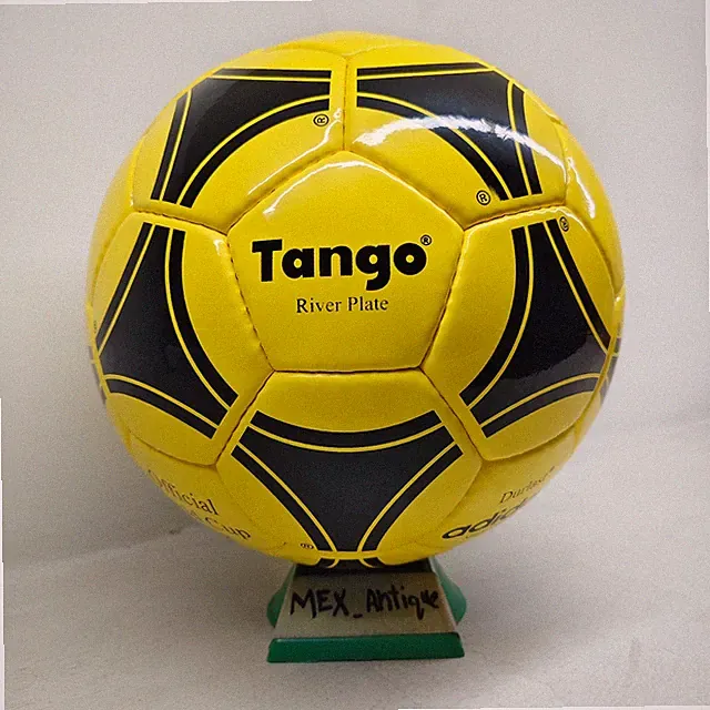 Adidas Tango River plate - Yellow Winter Ball - FIFA World Cup 1978 - Size 5