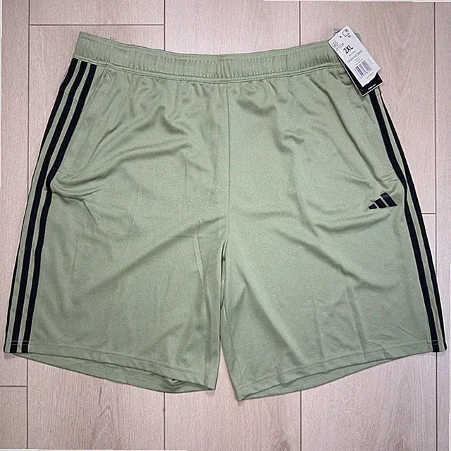 Adidas Tiro 3-Stripes Shorts Men’s 2XL Green Black Elastic Waist Performance NWT