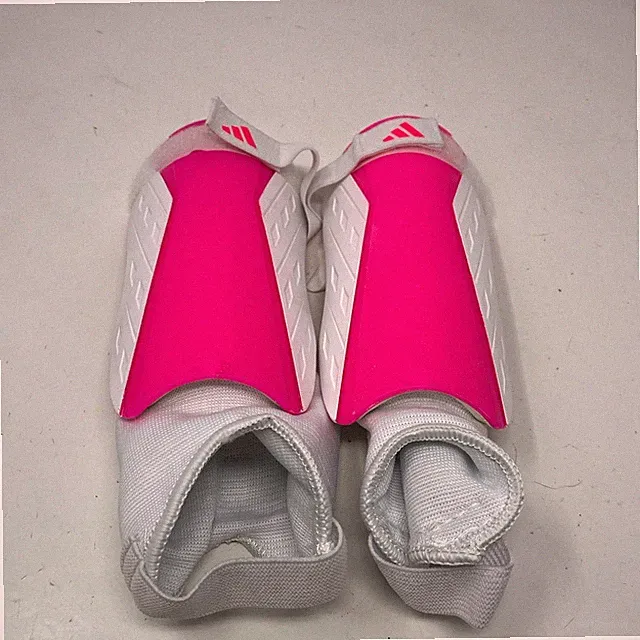adidas Tiro Match Shin Guards Jr Medium White/Team Shock Pink