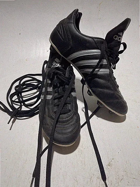Adidas Unisex Black Soccer Shoes Cleats Football Size 7-1/2 7.5