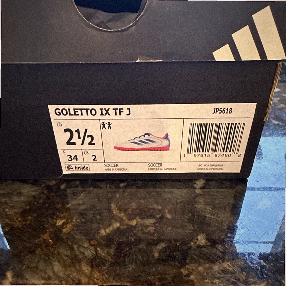 Adidas Unisex-Kids Goletto IX Turf Soccer Shoes NIB! Size 2.5 (51526-1)