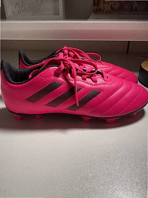 Adidas Women’s Soccer Cleats Hot Pink Size 5.5 VGUC