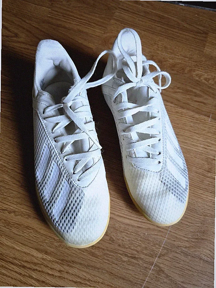 Adidas X 18.4 IN Youth Size 2.5 White Indoor Soccer Shoes Cleats DB2427 Flat