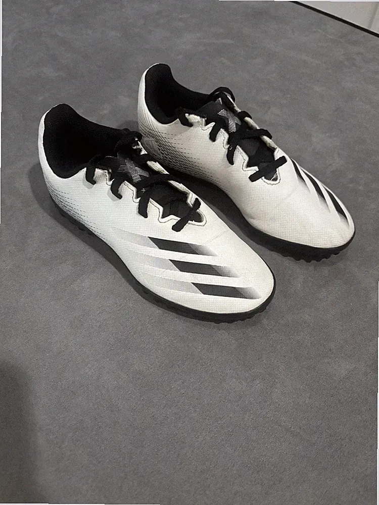 adidas X Ghosted.4 Turf J White/Black Indoor Outdoor Soccer Cleat Sz 1.5 Youth