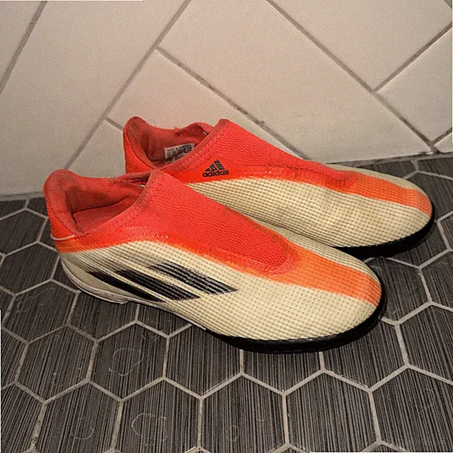 Adidas X Speedflow.3 Laceless Turf Soccer Shoes In White/Orange Youth Size 3