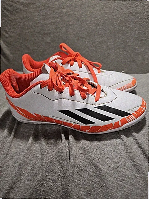 ADIDAS X SPEEDPORTAL LIONEL MESSI. 2 1/2 KIDS INDOOR SOCCER SHOE⚽️