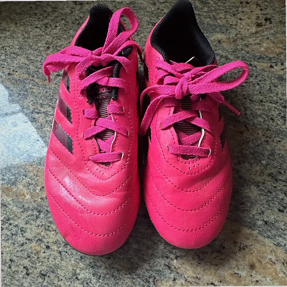 Adidas Youth Girls Golletto Soccer Cleats Size 1 Excellent