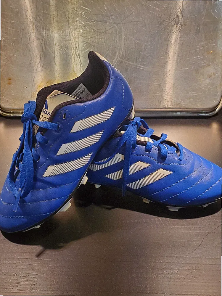 Adidas youth soccer cleats Boys size 13k Blue