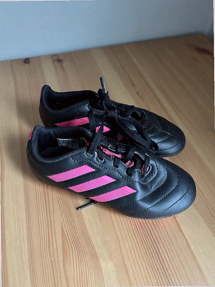 Adidas Youth Soccer Cleats Girls Size 13.5 13 1/2 Little Kids Black Pink