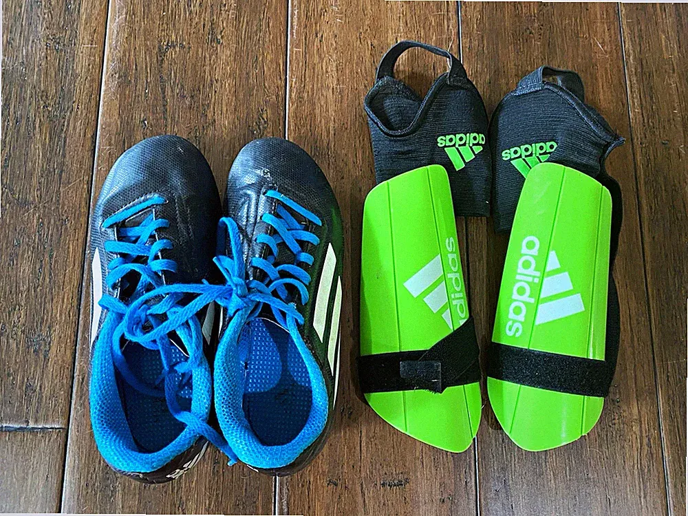 adidas Youth soccer cleats Size 2/Youth Small Soccer Shin Guards 2-pc set