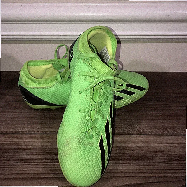 Adidas youth soccer cleats, size 3.5 lime green￼
