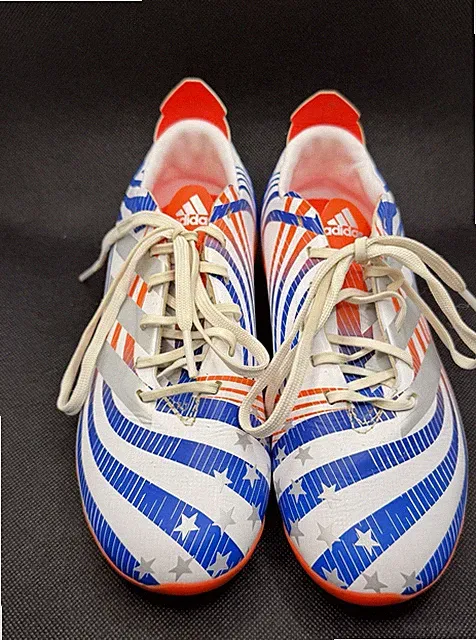 adidas Youth Soccer Cleats White/Blue/Orange US Size 1.5 ART GV5553