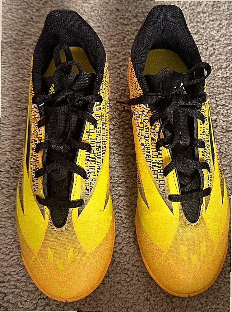 adidas Youth Soccer Turf Cleats Shoes US 5 Yellow/Black Unisex