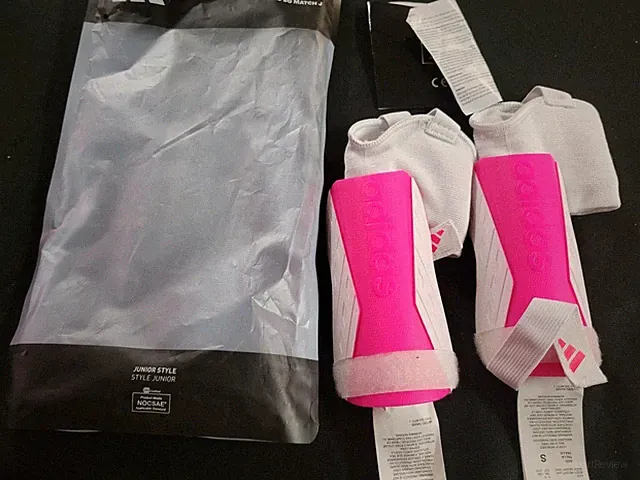 Adidas Youth Tiro Match Shin Guards White/Shock Pink Size Small New