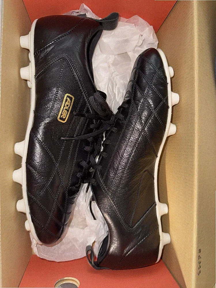 Adler Japan Horenso Soccer Cleats Men”s Size 6.5