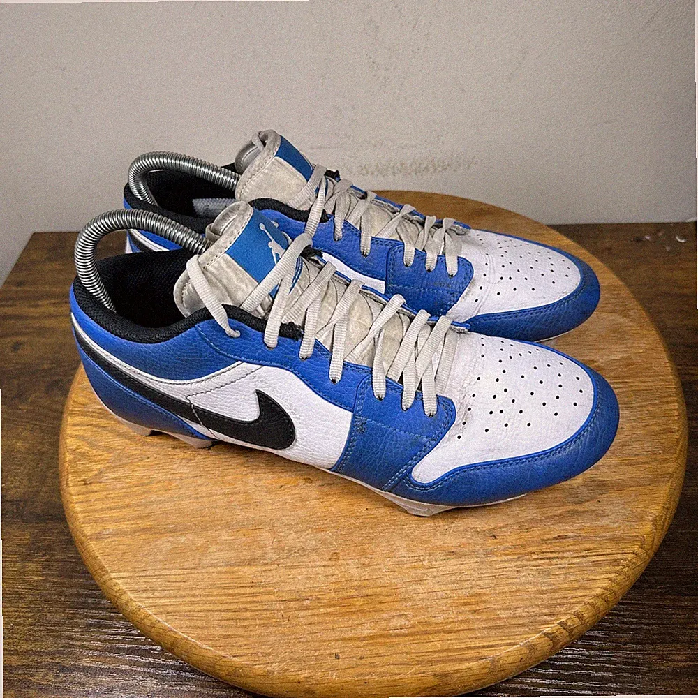 Air Jordan 1 Low Royal White Black Soccer Turf Cleats FJ6245-104 Mens Size 9