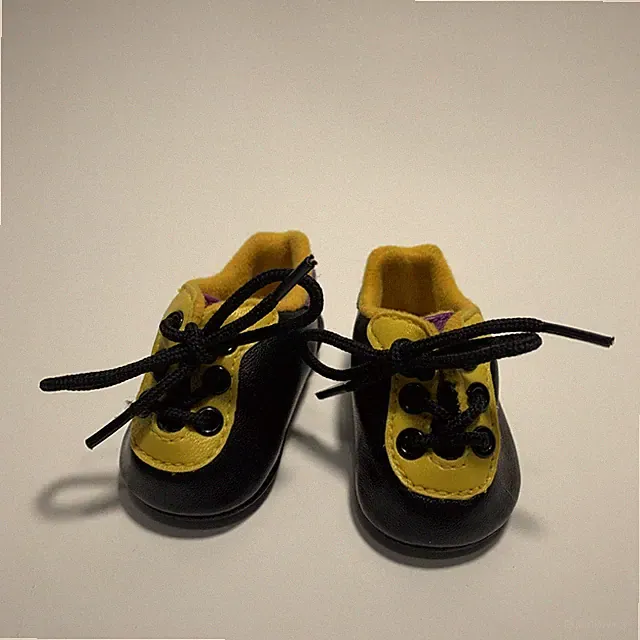 American Girl 1996 Vintage Soccer Cleats Sneakers Shoes Retired Pleasant Company