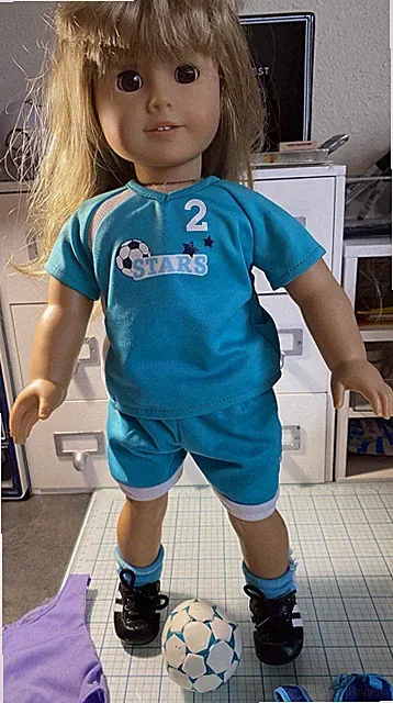 American Girl Doll TrulyMe Blond Hair Brown Eyes Soccer Uniforms Ball Cleats EUC